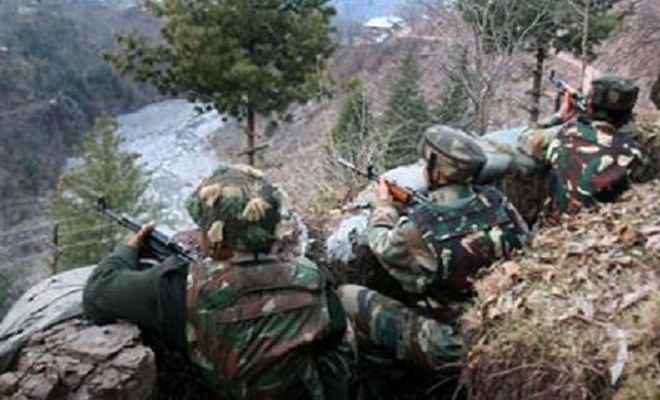 जम्मू कश्मीर: पाक सैनिकों ने फिर किया सीज़फायर का उल्लंघन, बनाया भारतीय चौकियों को निशाना