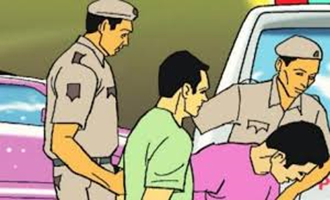 सुगौली पुलिस ने 64 कार्टून शराब सहित तस्कर को दबोचा