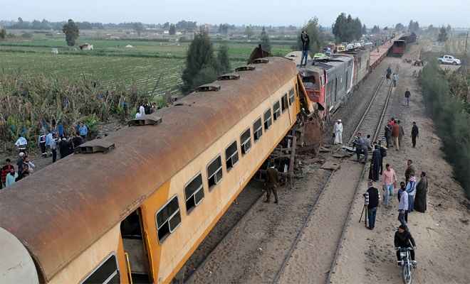 मिस्र में दो रेलगाड़ियों की भिड़ंत; 15 की मौत, 40 जख्मी