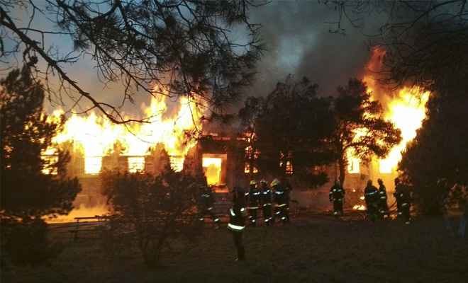 आजरबैजान : नशामुक्ति केन्द्र में लगी भीषण आग, 25 लोग जिंदा जले