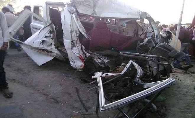 मुजफ्फरपुरः तेल टैंकर और सवारी गाड़ी में हुई भीषण टक्कर, 7 लोगों की मौत