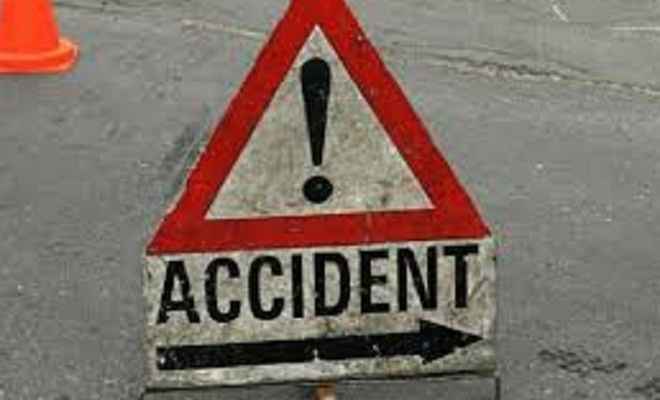 सड़क दुर्घटना में तीन डॉक्टरों की मृत्यु, चार घायल