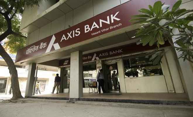 एक्सिस बैंक में 4000 करोड़ रुपये की धोखाधड़ी, एक कंपनी के तीन निदेशक गिरफ्तार
