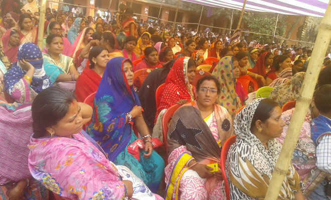 छौड़ादानों प्रखंड में ओडीएफ की बैठक में नहीं पंहुचे डीएम, निराश लौटीं महिलाएं