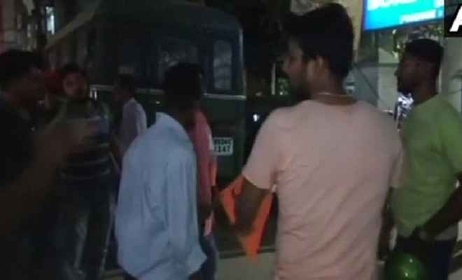 रामनवमी पंडाल पर बदमाशों  के हमले में 4 घायल,  भाजपा ने टीएमसी कार्यकर्ताओं पर लगाया आरोप