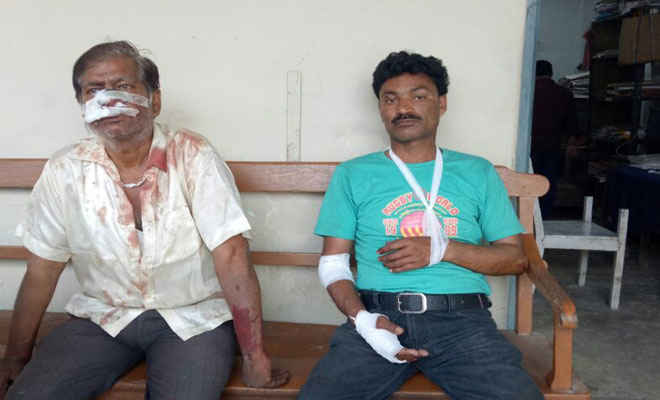सुगौली में दुकान के आगे से ठेला हटाने को ले हिंसक झड़प,तीन घायल