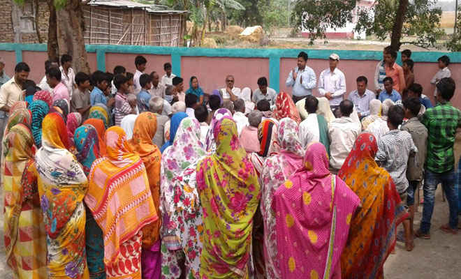 कल्याणपुर की शीतलपुर पंचायत में स्वाच्छाग्रहियों ने चलाया अभियान