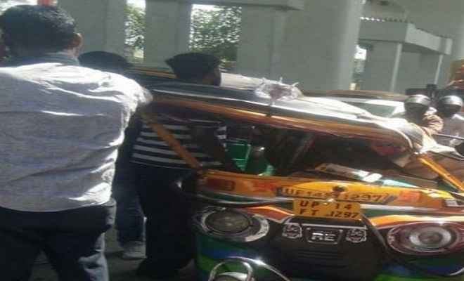 गाजियाबाद में मेट्रो का गार्डर गिरने से सात घायल