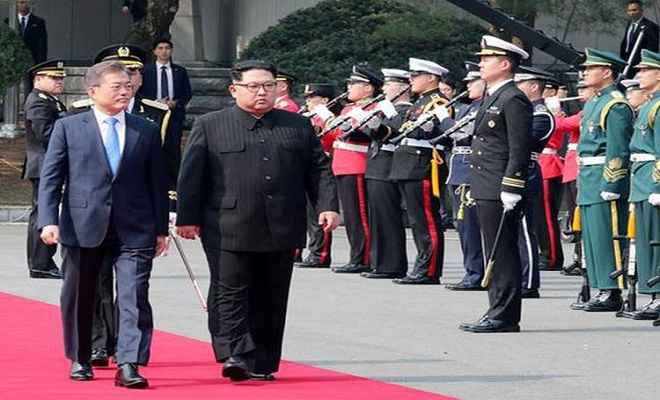 ऐतिहासिक सम्मेलन के लिए दक्षिण कोरिया पहुंचे किम जोंग