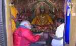 मुक्तिनाथ के बाद पशुपतिनाथ मंदिर पहुंचे प्रधानमंत्री मोदी, मंदिर गेट पर हुआ भव्य स्वागत