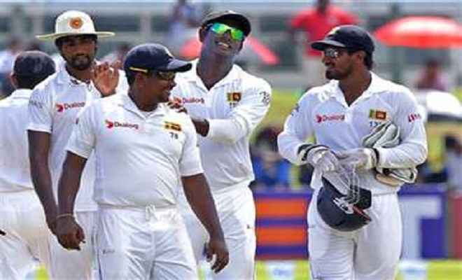 श्रीलंका ने वेस्टइंडीज को चार विकेट से हराया