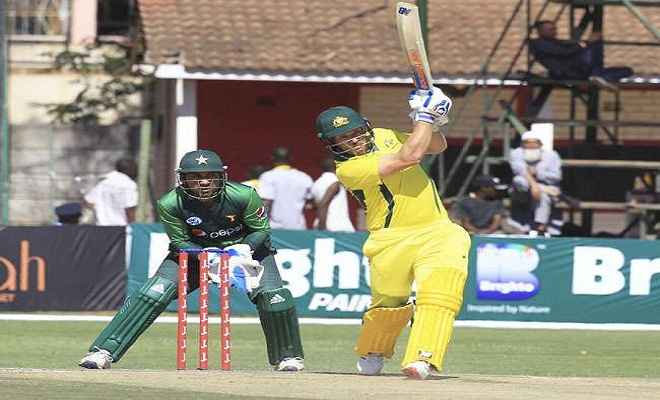 टी-20 त्रिकोणीय सीरीज: आस्ट्रेलिया ने पाकिस्तान को 9 विकेट से हराया