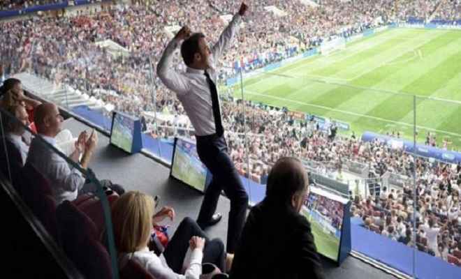 राष्ट्रपति मैक्रों ने फ्रांस की जीत पर उछल पड़े