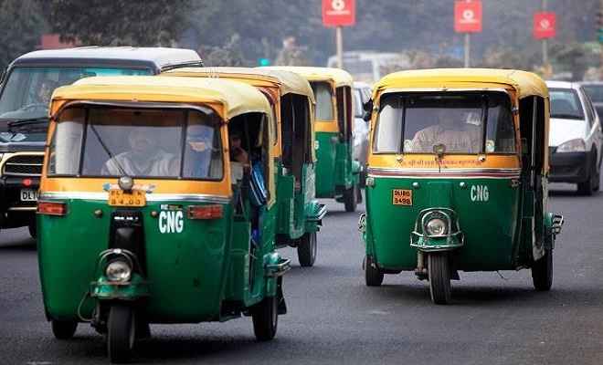 दिल्ली में ऑटो का सफर अब होगा महंगा, किराया बढ़ोतरी पर केजरीवाल की मुहर