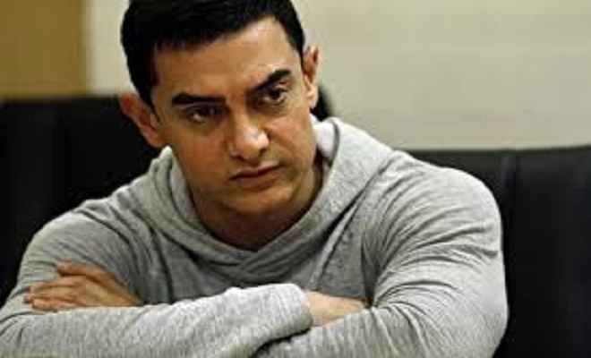 आमिर ने किया इमरान खान की ताजपोशी में जाने से इनकार