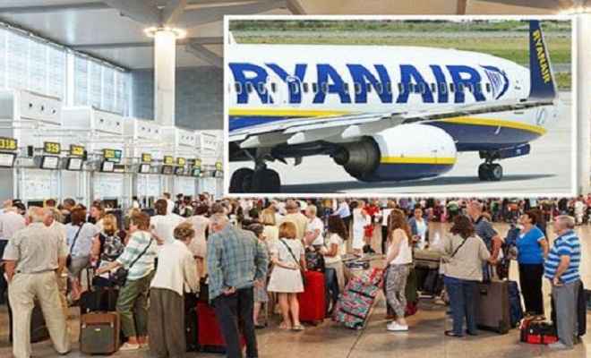रेयान एयरलाइंस कर्मियों ने की हड़ताल, 400 फ्लाईट्स हुई रद्द
