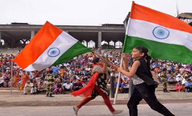 पूरी दुनिया में शान से मना भारत की आजादी का जश्न
