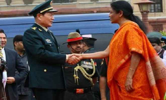 दिल्ली पहुंचे चीनी रक्षा मंत्री वेई फेंगे, दोनों देशों के रक्षामंत्रियों की डेलिगेशन बातचीत शुरू