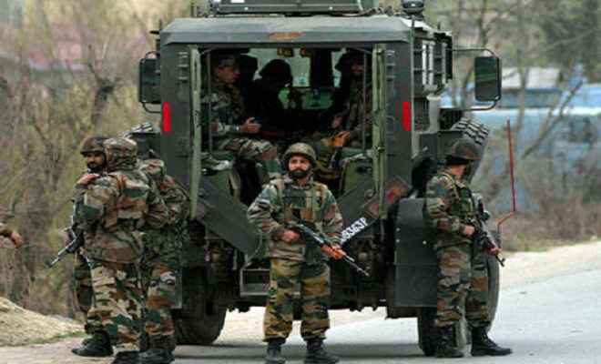 जम्मू/कश्मीर: कुपवाड़ा में सुरक्षाबलों ने मुठभेड़ के बाद 4 आतंकी किया गिरफ्तार