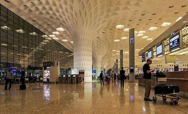 भारत 60 अरब डॉलर के 100 हवाईअड्डों का निर्माण करेगा: सुरेश प्रभु