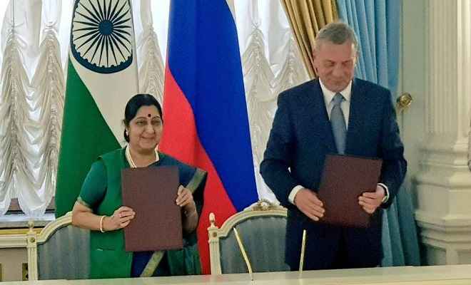 मॉस्को: भारत और रूस ने मिलाया हाथ, तय किया दोतरफा 50 अरब डॉलर का निवेश लक्ष्य