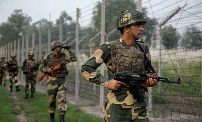भारत और पाकिस्तान मुकाबले से पहले पाकिस्‍तान की नापाक हरकत, सीमा पर BSF जवान को धोखे से मारी गोली