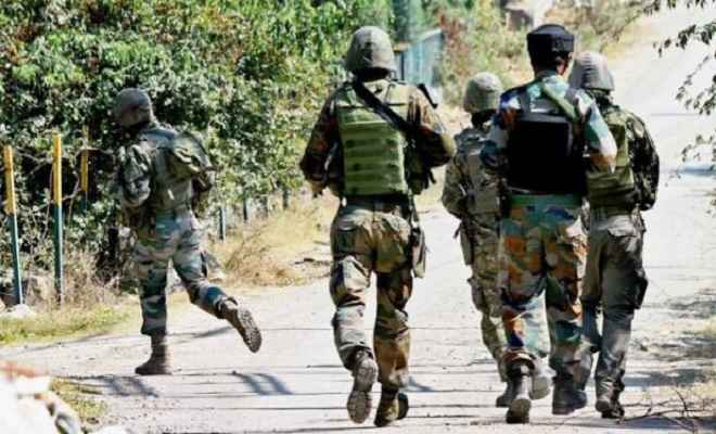 कश्मीर में आतंकियों की कायराना हरकत, अगवा कर 3 पुलिसकर्मियों की हत्या की