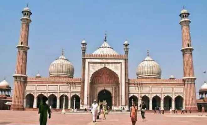जम्मू/कश्मीर: दसवें शुक्रवार को भी जामिया सहित बड़ी मस्जिदों में नमाज पर रही रोक