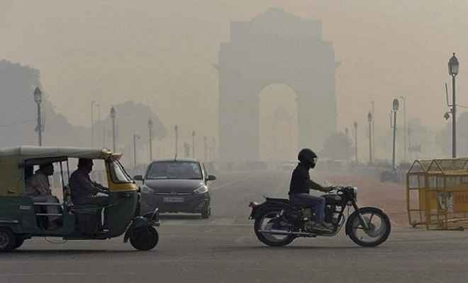 पराली ने दिल्ली-एनसीआर में बढ़ाया वायु प्रदूषण, आगे भी बिगड़ेगी हालत