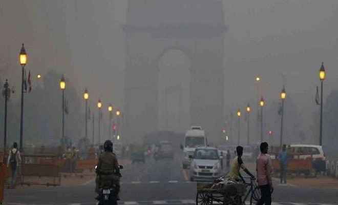 दिवाली के बाद दिल्ली और एनसीआर में वायु गुणवत्ता हुई खराब, लेकिन पिछले सालों से बेहतर