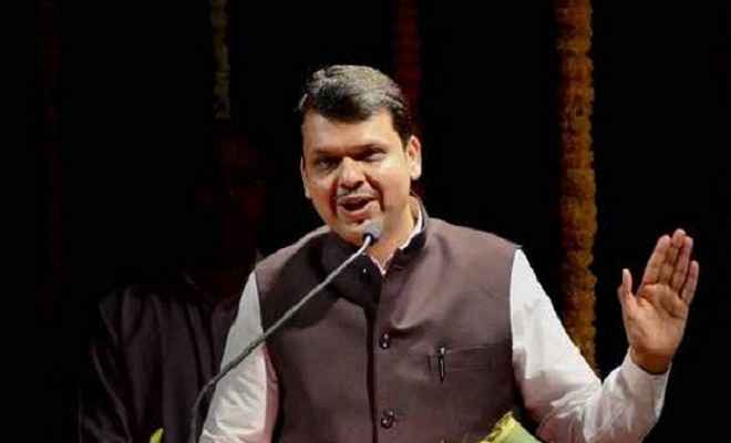 महाराष्ट्र : भाजपा विधायक दल के नेता चुने गए फडणवीस, CM पद को लेकर सस्पेंस बरकरार