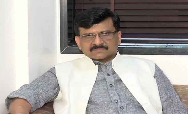 महाराष्ट्र: फडणवीस के मंत्री पर भड़की शिवसेना, कहा- राष्ट्रपति शासन की धमकी जनादेश का अपमान