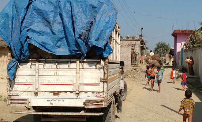 भारत से 120 मिट्रिक टन प्याज तस्करी कर भेजा जा रहा नेपाल, कई सक्रिय गिरोह के साथ शामिल रक्सौल के चार व्यापारी