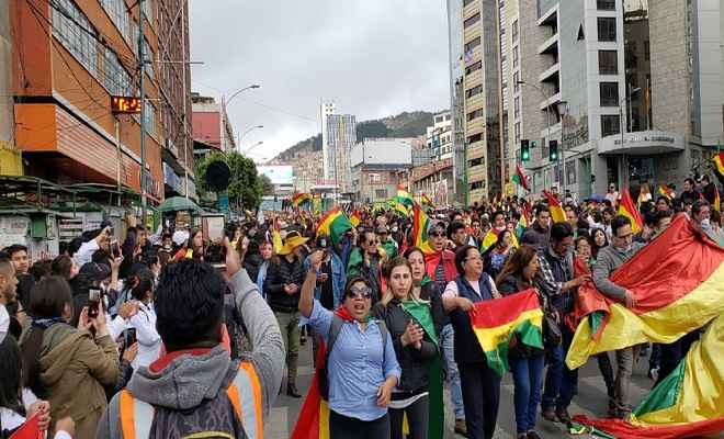 बोलिविया में चुनावी धांधली के विरोध में जारी प्रदर्शन और हिंसा में सात लोगों की मौत