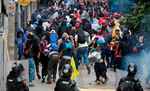 कोलंबिया: बोगोटा में सरकार विरोधी हिंसक प्रदर्शनों में 3 की मौत, कर्फ्यू