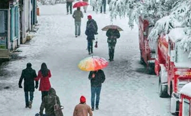 जम्मू कश्मीर और हिमाचल प्रदेश में फिर से तेज बर्फबारी, उत्तर भारत में शीतलहर का प्रकोप जारी