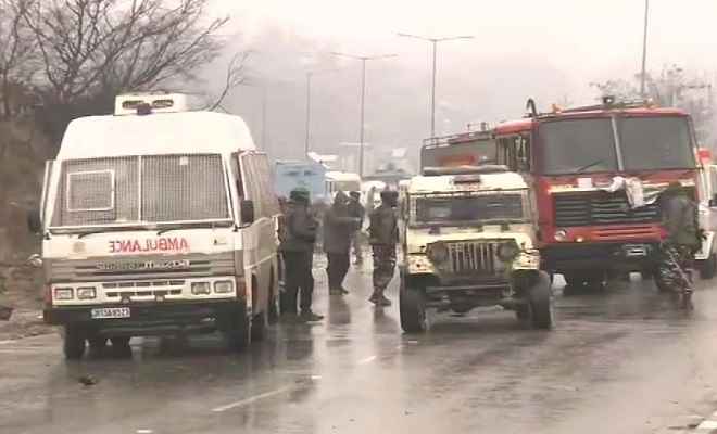 जम्‍मू-कश्‍मीर: 'उरी' के बाद सबसे बड़ा आतंकी हमला, जैश-ए-मोहम्‍मद ने ली जिम्‍मेदारी