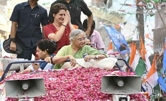 प्रियंका गांधी ने किया शीला दीक्षित के समर्थन में रोड शो, बोली- मैं दिल्ली की बेटी हूं, मैं दिल्ली में पली-बढ़ी...