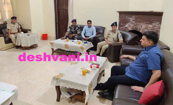 नेपाल में भारतीय नकली करेंसी पकड़े जाने के बाद भारत की सुरक्षा एजेंसियां एलर्ट, रक्सौल में आईजी ने की बैठक