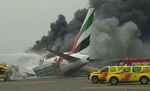 दुबई में तकनीकी खराबी के चलते विमान दुर्घटनाग्रस्त, चार लोगों की मौत