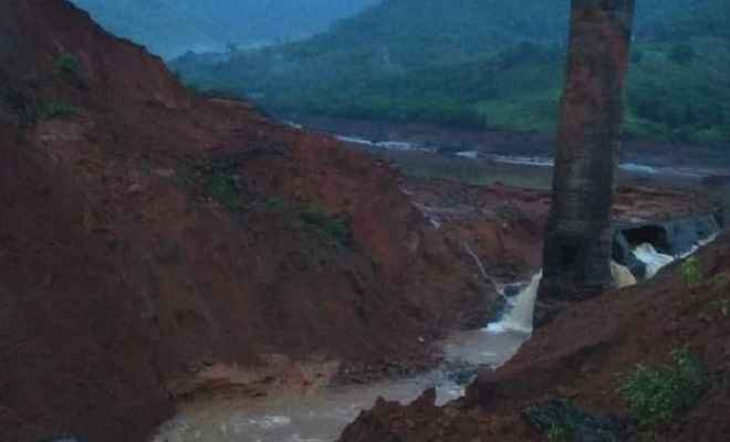 भारी बारिश ने मचाई तबाही, रत्नागिरी में टूटा तिवरे बांध, छह लोगों की मौत, कई लापता