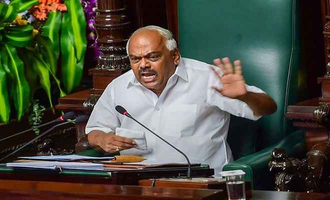 कर्नाटक का सियासी ड्रामा: अब तक नहीं हो पाया विश्वास मत, विधानसभा सोमवार तक के लिए स्‍थगित