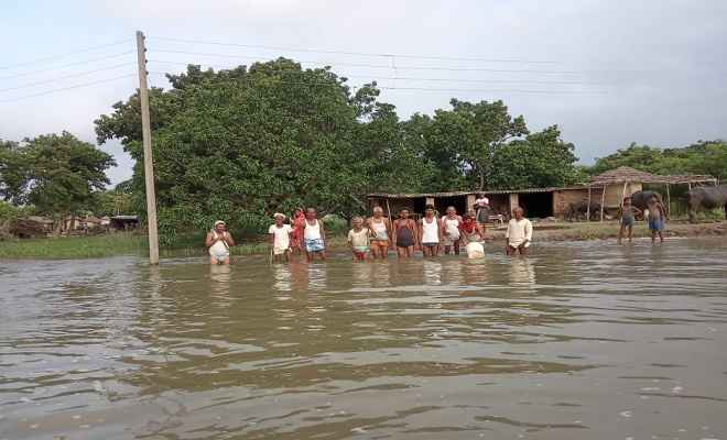 नगर क्षेत्र से घट रहा पानी, ग्रामीण क्षेत्रों के लोग हलकान