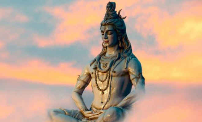 कौन है शिव, सावन में क्यों होती है इनकी पूजा?
