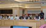 केंद्रीय गृहमंत्री अमित शाह ने नक्सल प्रभावित 7 राज्यों के मुख्यमंत्रियों के साथ की बैठक