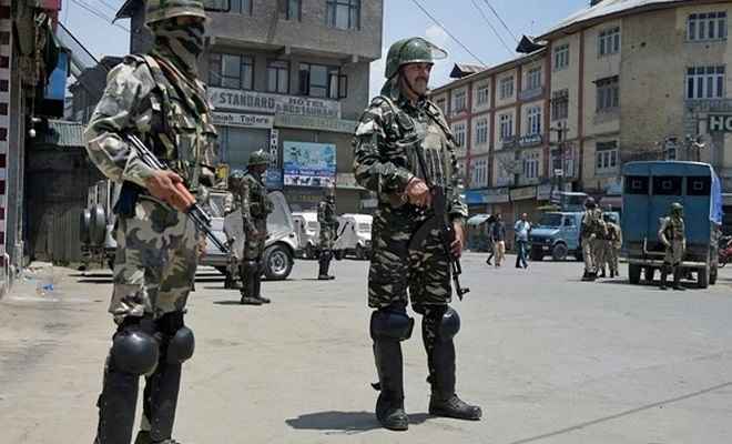 जम्मू कश्मीर के 105 थाना क्षेत्रों से धारा-144 के तहद लगी पाबंदियां हटी, गृहमंत्री ने कहा घाटी में जनजीवन सामान्य