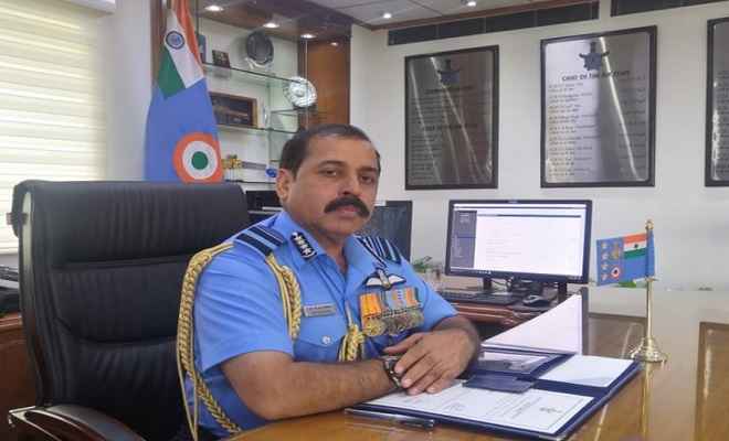 एयर मार्शल राकेश सिंह भदौरिया बने भारतीय वायु सेना के नए प्रमुख, बीएस धनोआ ने सौंपा कार्यभार