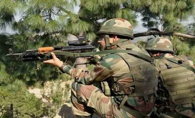 पाकिस्तान की गोलाबारी में भारतीय सेना के दो पोर्टर शहीद