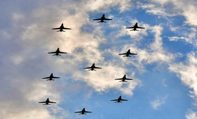 हिंडन एयरफोर्स स्टेशन से वायुसेना दिवस के मौके पर IAF ने किया शक्ति प्रदर्शन, दुनिया को दिखाई अपनी ताकत