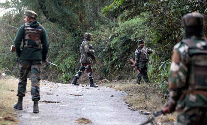 जम्मू कश्मीर: सुरक्षाबलों ने मुठभेड़ में दो आतंकियों को किया ढेर, सर्च ऑपरेशन अभी भी जारी